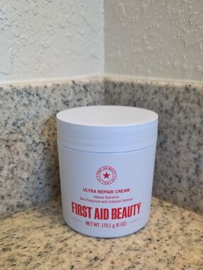 Aid Beauty Ultra Repair Cream